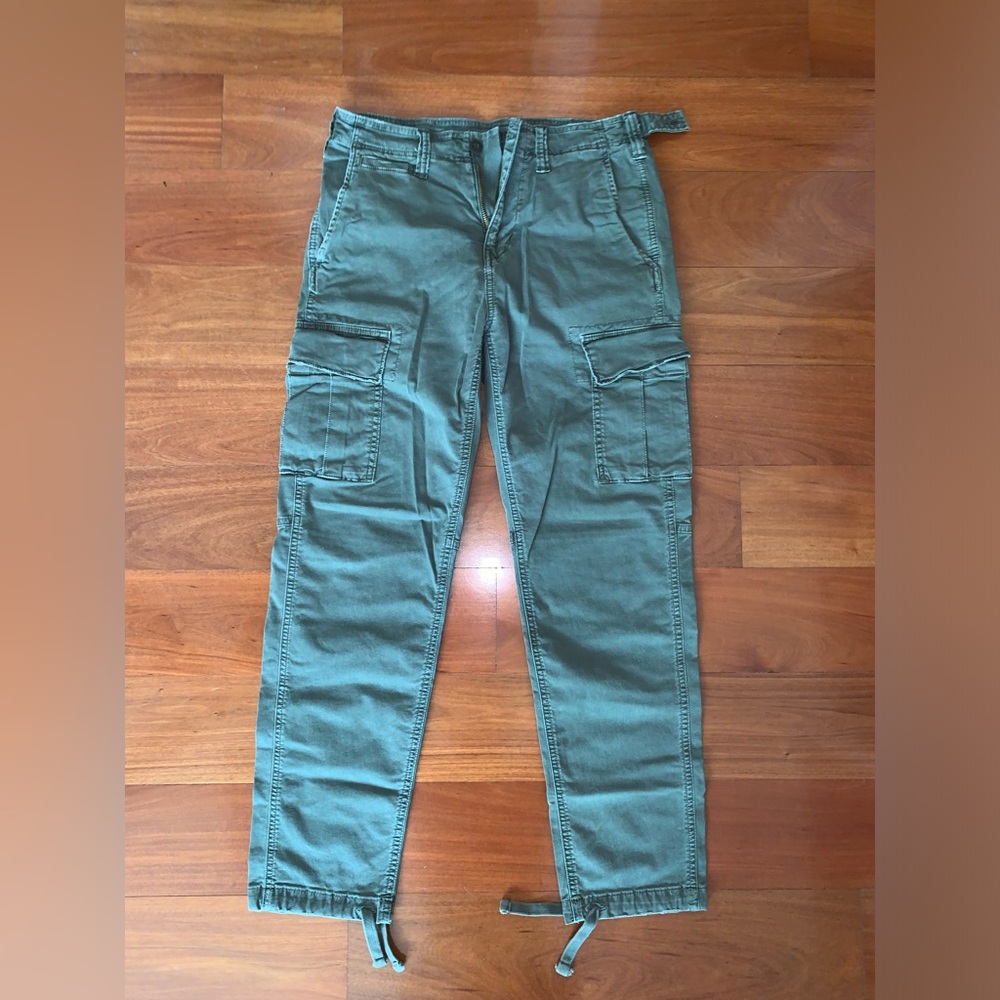 Men’s 28x32 Cargo Pants, Olive green, American Eagle